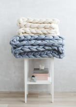 Load image into Gallery viewer, Warm Knitted Blanket