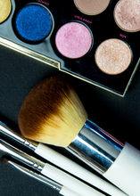 Load image into Gallery viewer, Be A Star Eye Pallette